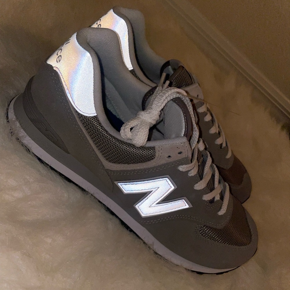 New Balance ML574EVG (MENS) size 11 USA. Never worn.